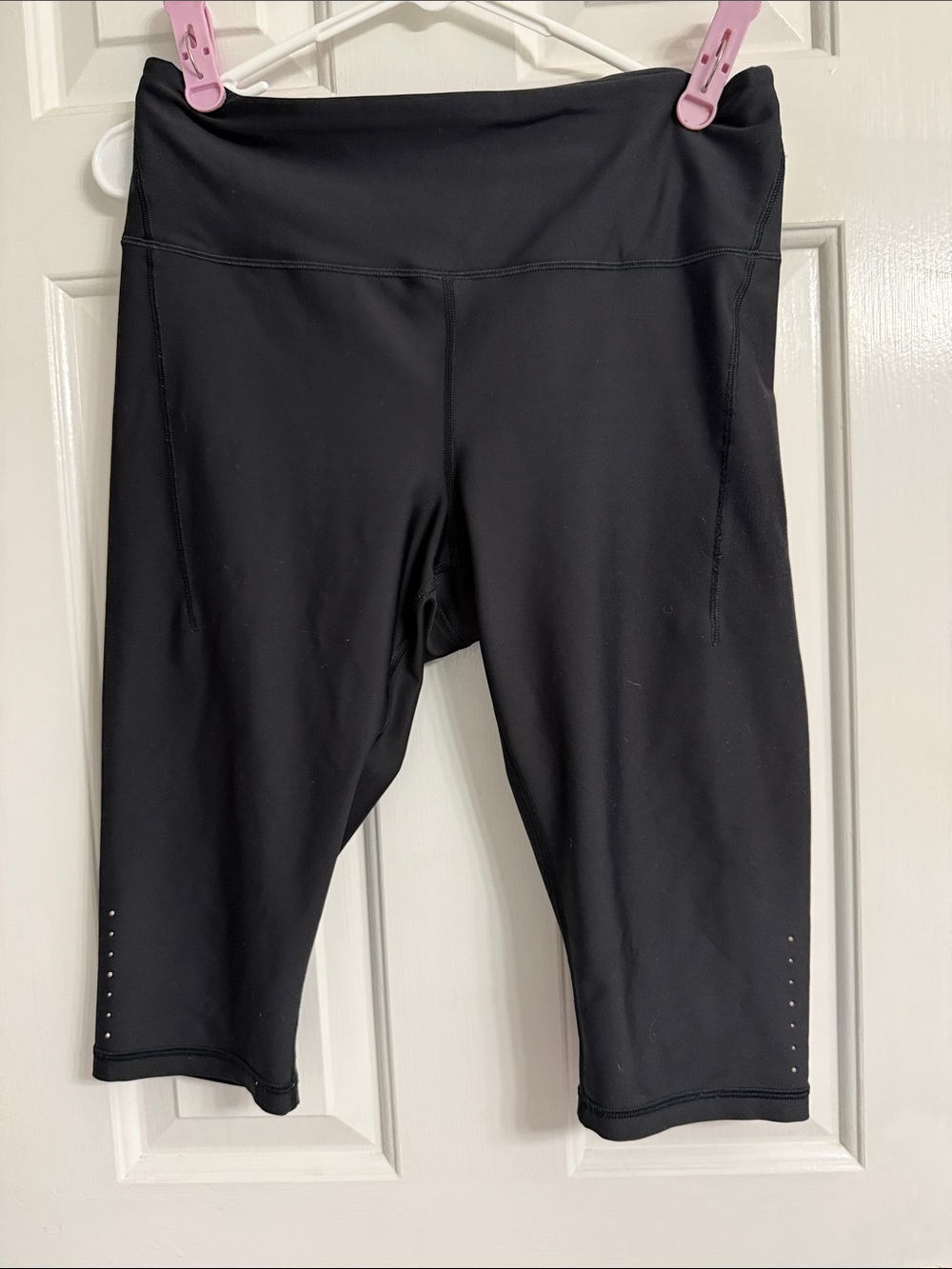 Athleta Black PaceSetter Crop Leggings